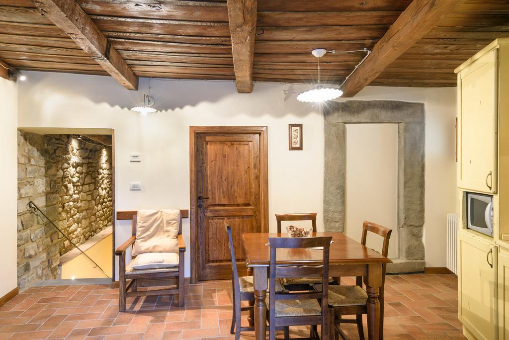 Il Borgo Dei Corsi - Charming Holiday Apartments Ortignano Raggiolo Exterior photo